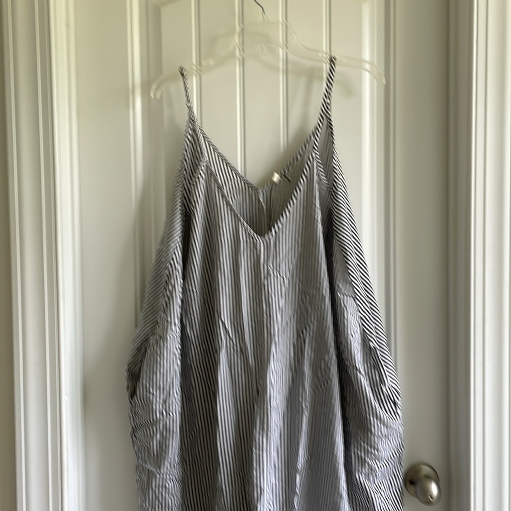 Elan Beach Dress - Picture 3 of 11